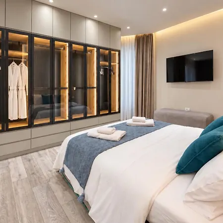 Apartment Joan Luxury With Private Pool & Gym *